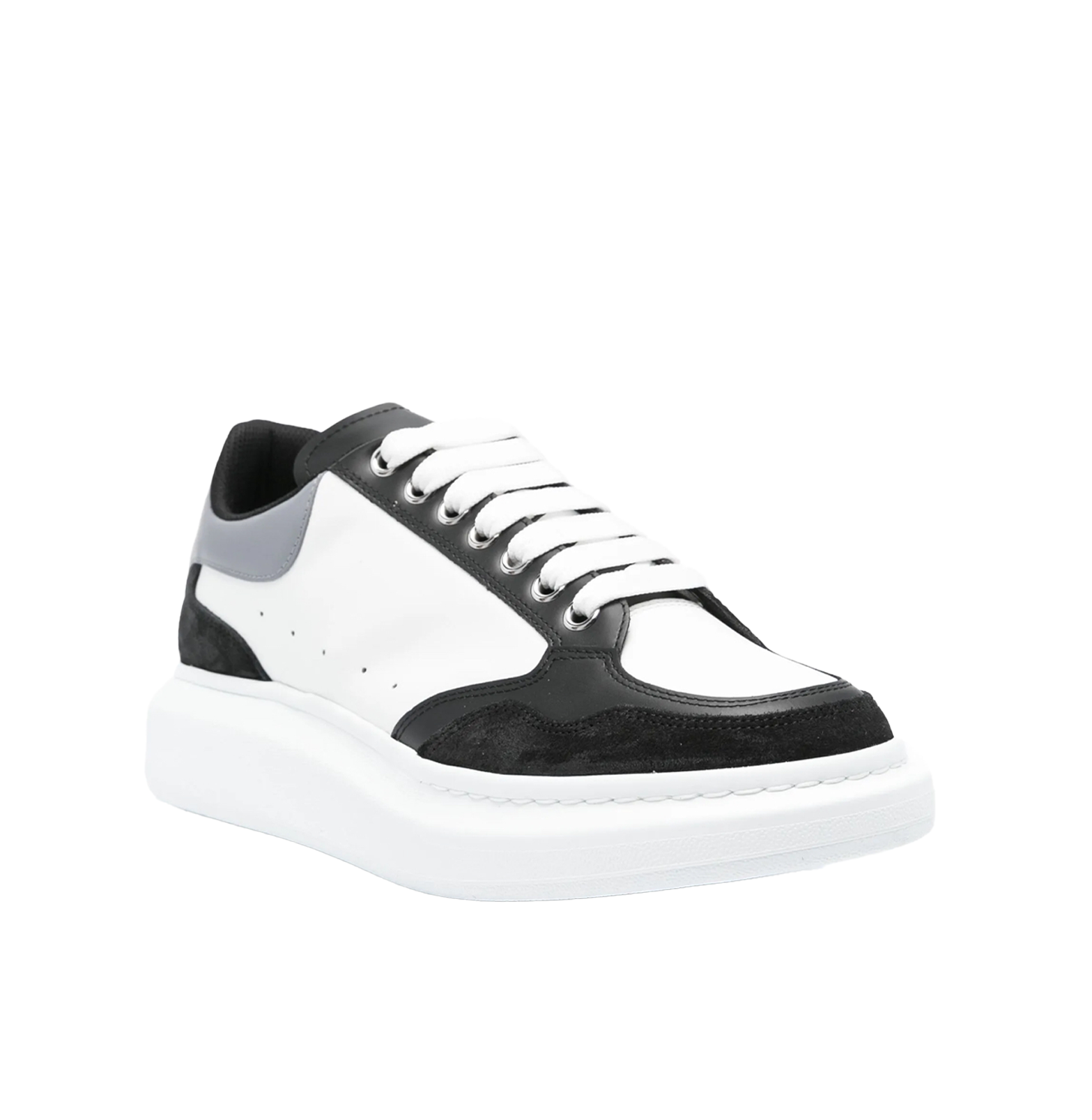 Alexander McQueen Oversized Leather & Suede Sneakers – Black/White with Grey Heel (Unisex)
סניקרס עור וזמש אלכסנדר מקווין אוברסייז – שחור/לבן עם עקב אפור (יוניסקס)