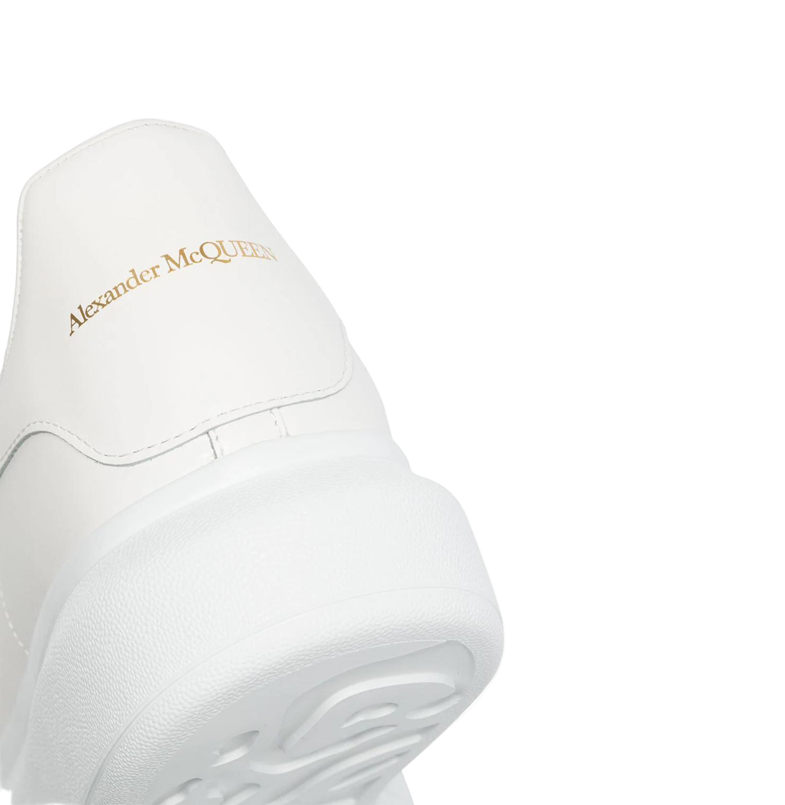 Alexander McQueen Oversized White Leather Sneakers – All-White, Chunky Sole (Unisex)
סניקרס עור אלכסנדר מקווין אוברסייז לבן – לבן מלא, סוליה עבה (יוניסקס)