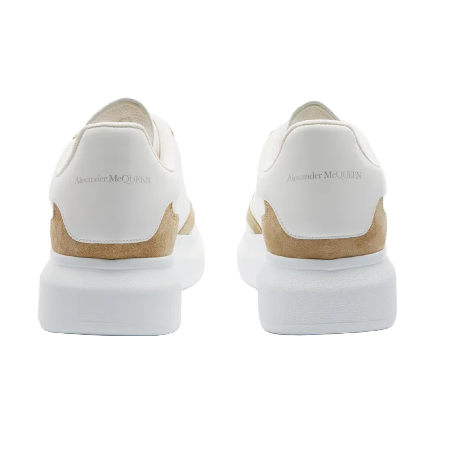 Alexander McQueen Oversized White Leather & Suede Sneakers – Sand Suede Panels (Unisex)
סניקרס עור וזמש אלכסנדר מקווין אוברסייז לבן – חיתוכי זמש בגוון חול (יוניסקס)