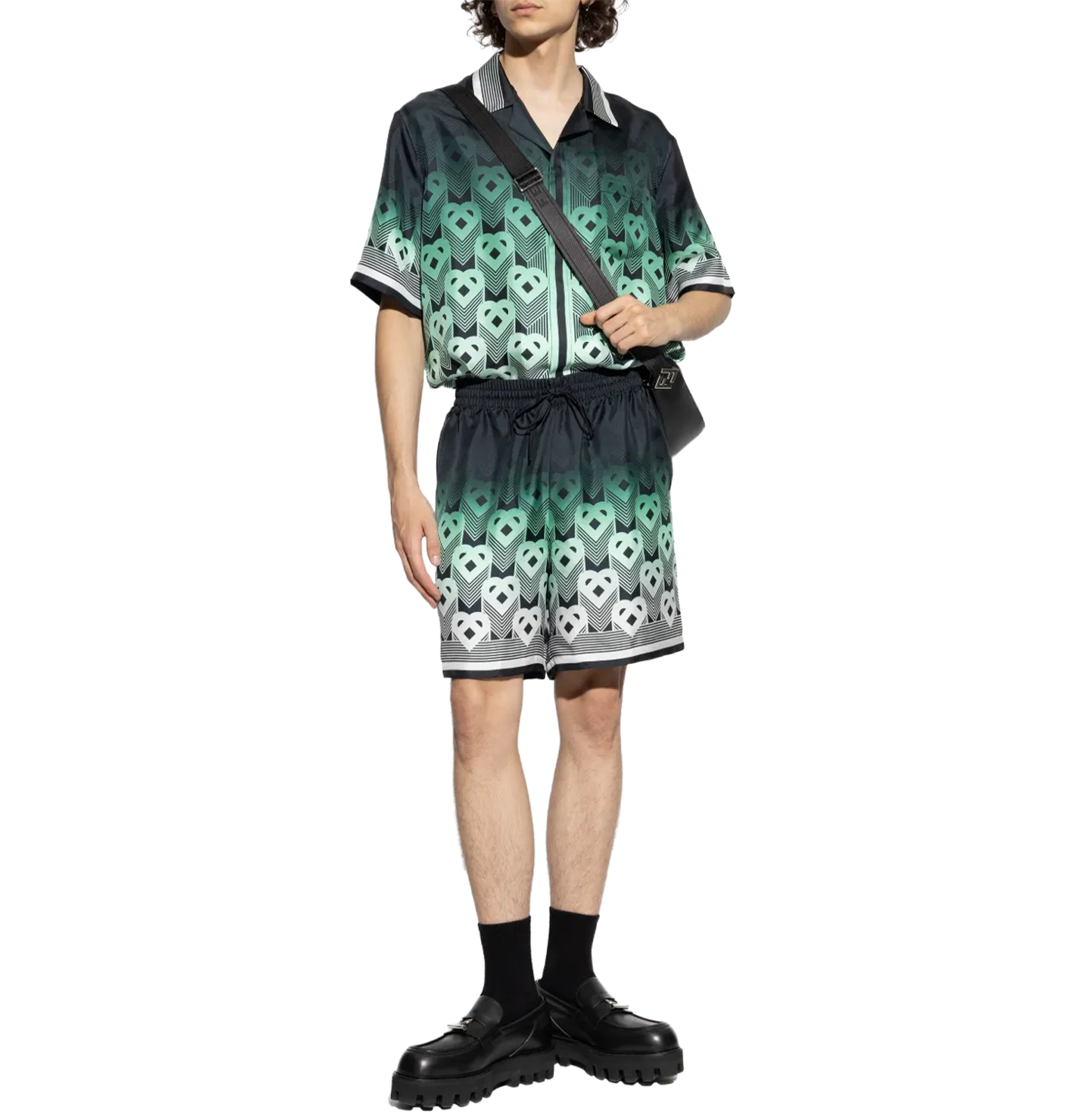 Casablanca Geometric Heart Resort Shirt – Mint Gradient on Black, Silk-Satin, Cuban Collar
חולצת ריזורט קסבלנקה דוגמת לב גאומטרית – גרדיאנט מנטה על שחור, סאטן משי, צווארון קובני