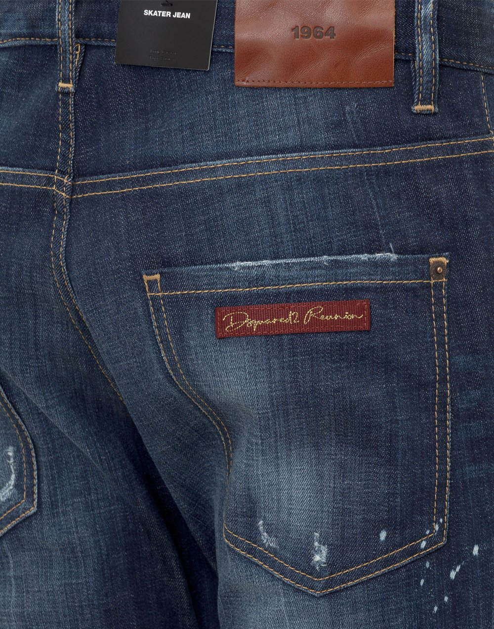 Dsquared2 Medium Indigo Paint-Splatter Jeans – Slim Fit, Stretch Denim
ג׳ינס Dsquared2 אינדיגו בינוני עם כתמי צבע – גזרה צרה, דנים סטרץ׳