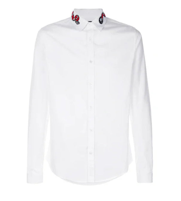 חולצה מכופתרת