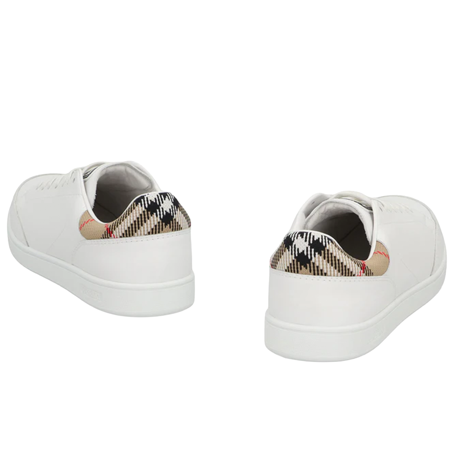 Sneakers set in leather