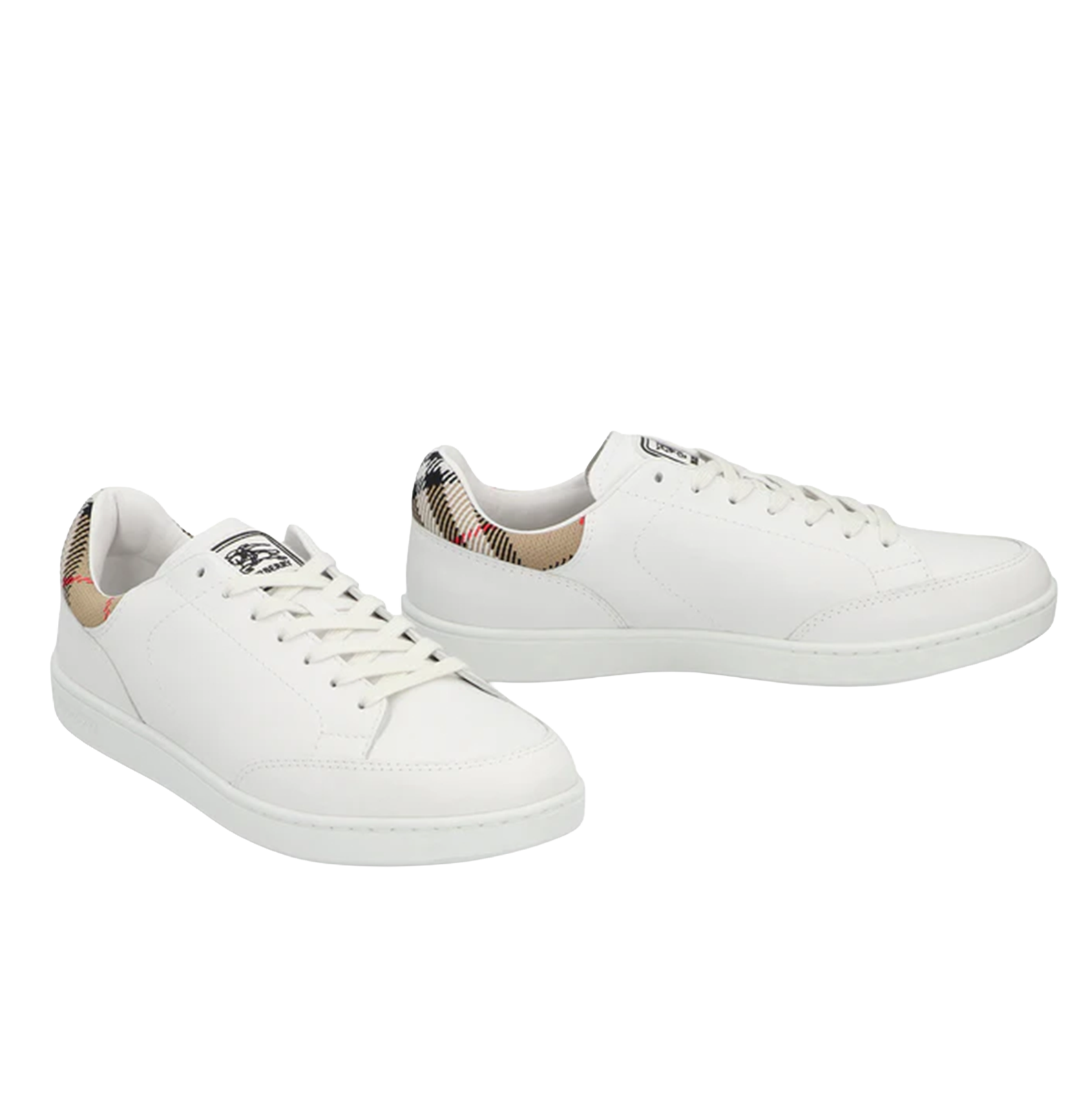 Sneakers set in leather
