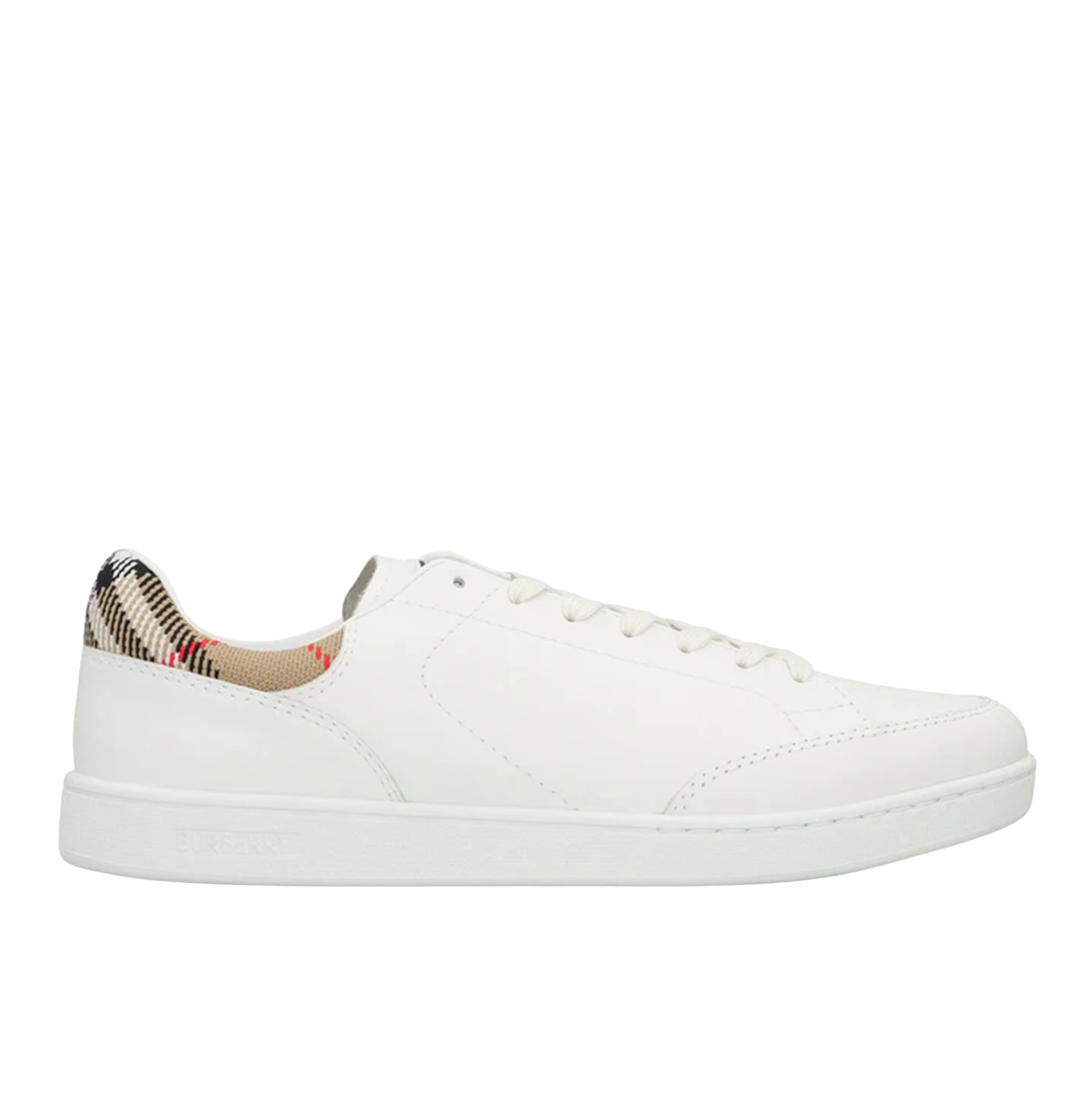 Sneakers set in leather