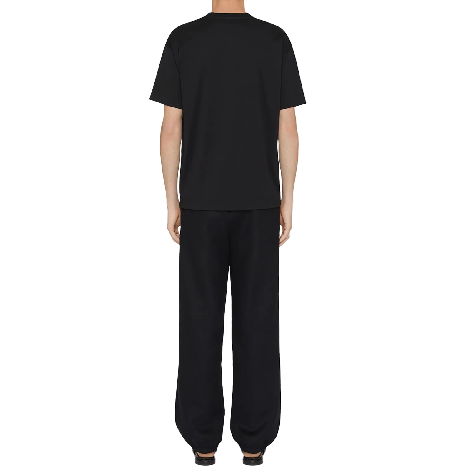 Givenchy Black Crest Script Logo T-Shirt – “EST 1952”, Cotton Jersey
חולצת טי ז׳יבנשי שחורה – לוגו כתב-יד במסגרת עיטורית “EST 1952”, כותנה ג׳רסי